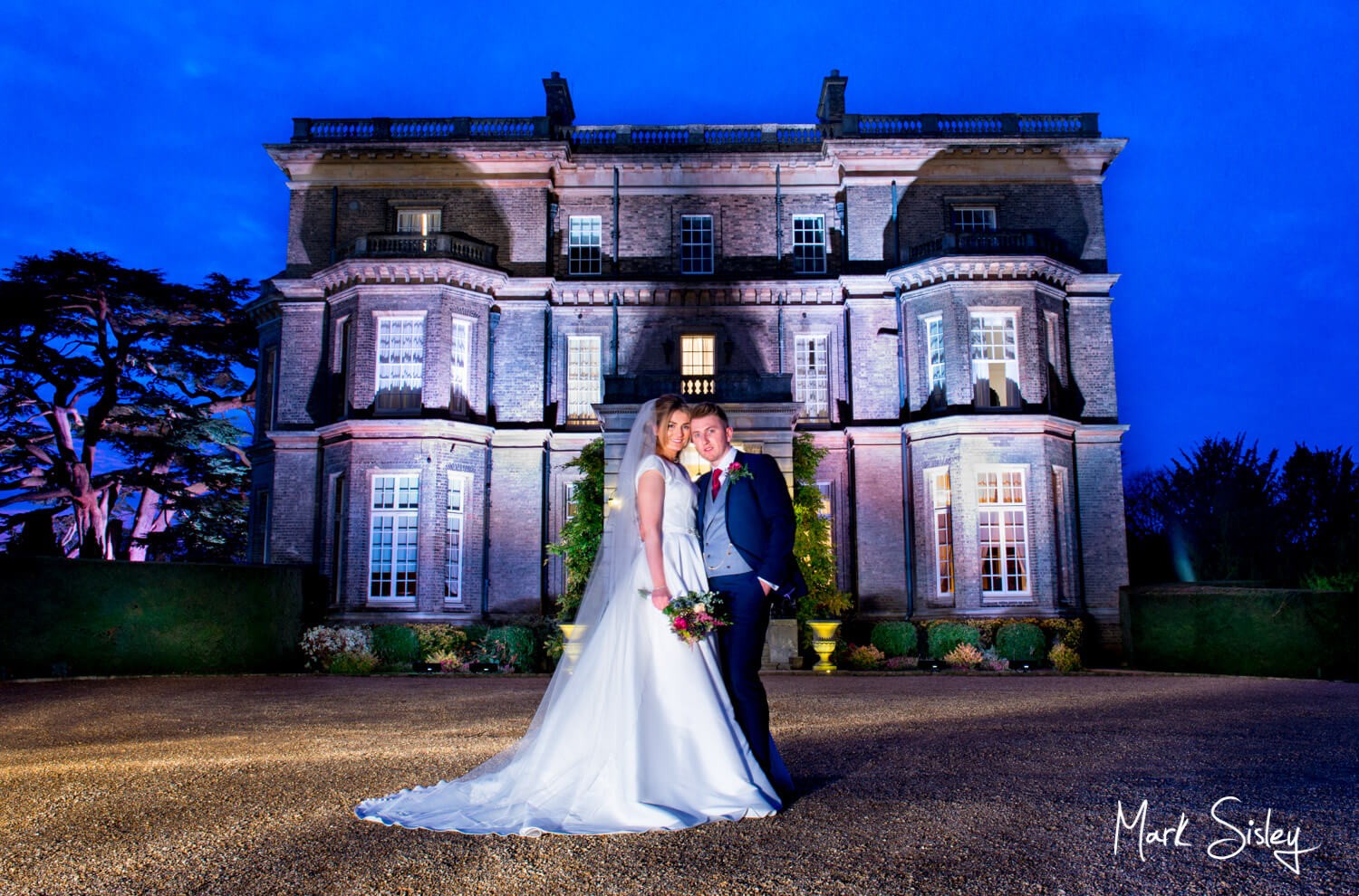 Hedsor House wedding photographs at dusk