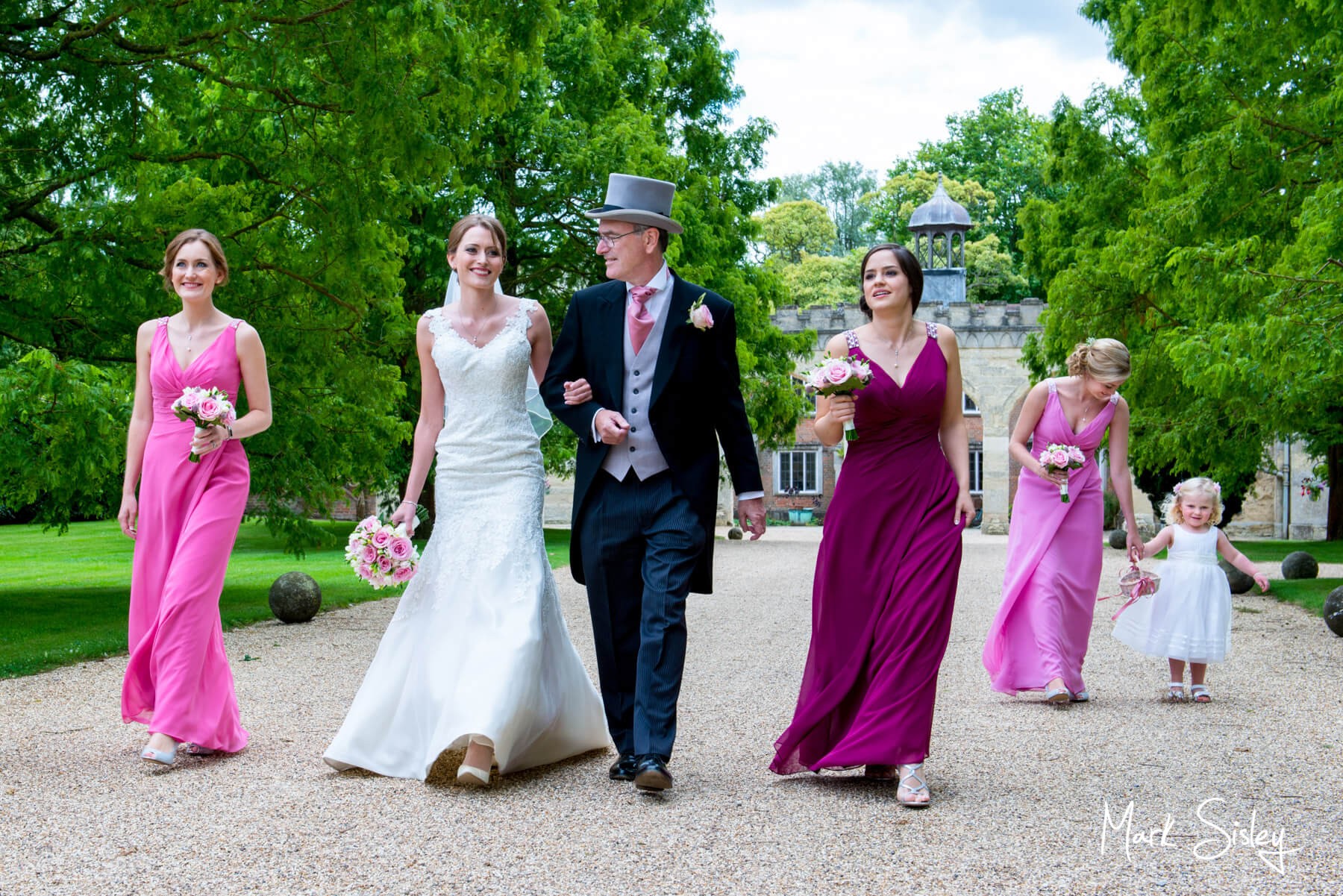 Buckinghamshire wedding photography - Nether Winchenden House wedding