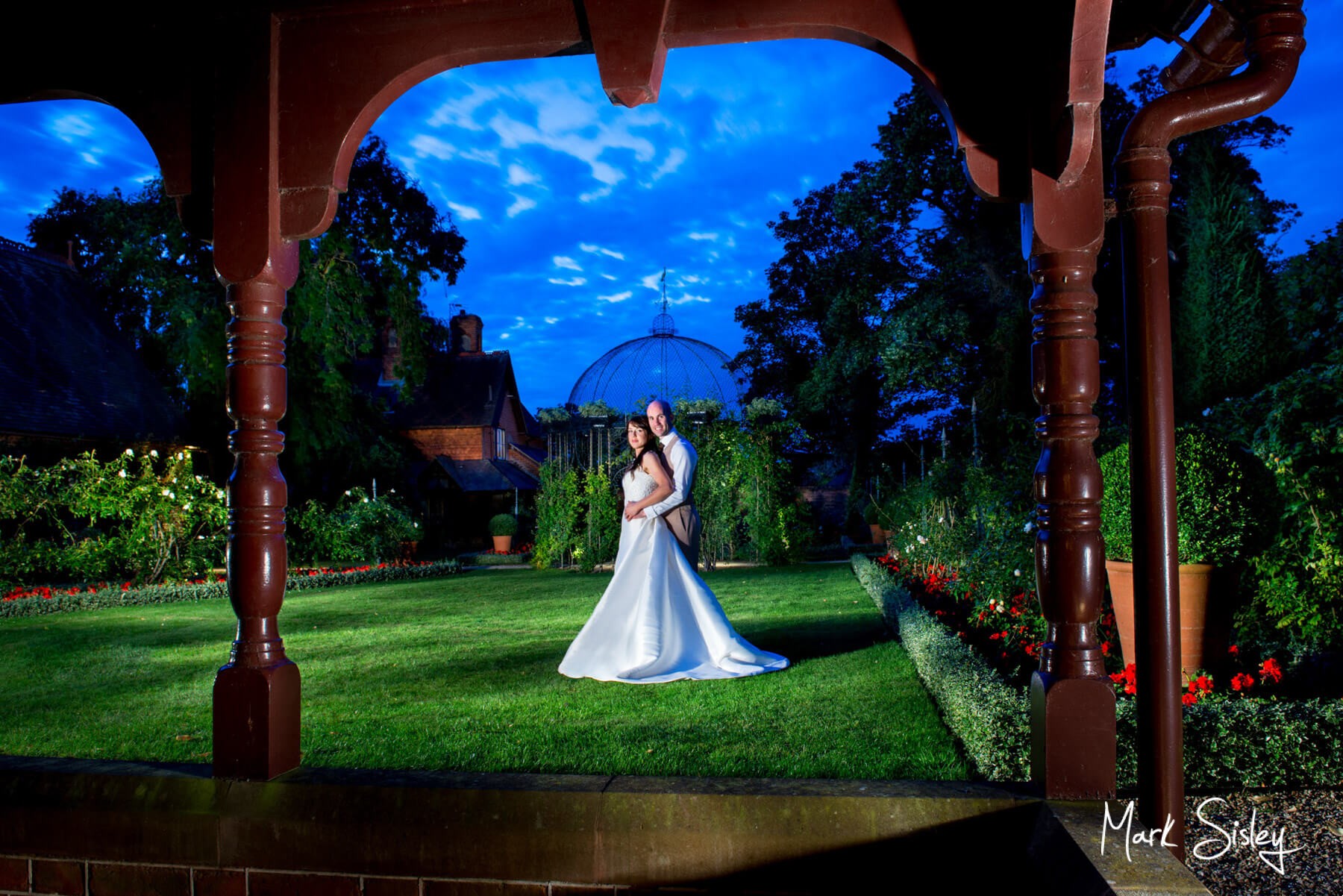 Buckinghamshire Wedding Photography - Dairy Waddesdon Manor wedding