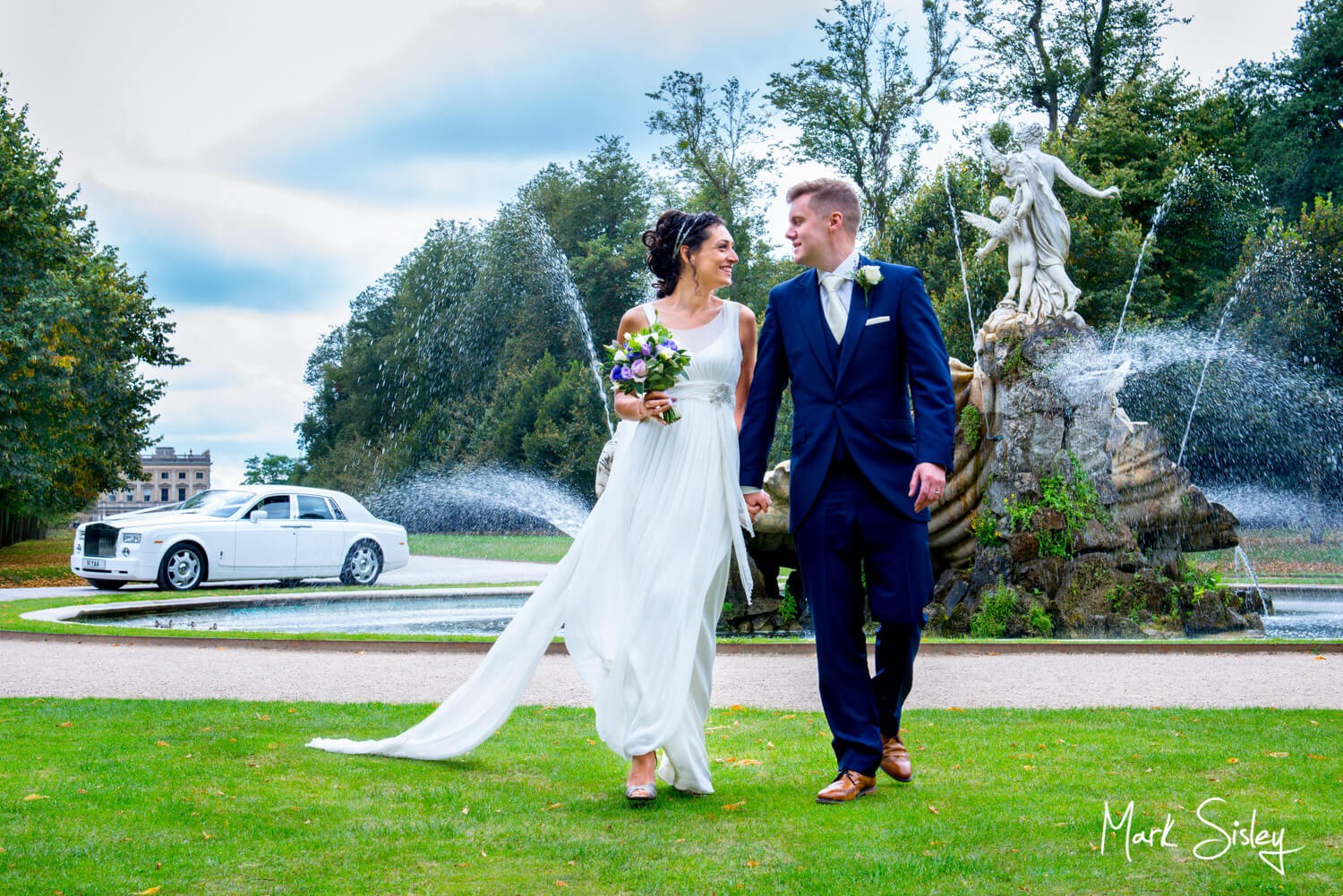 Cliveden House wedding photography blog - pictures by the Fountain of Love
