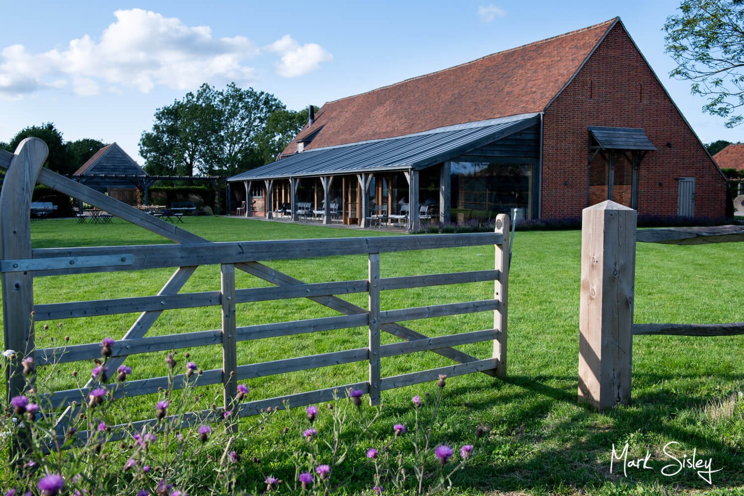 Rackleys Barn Wedding Photography (30) The gardens of Rackleys Barn are beautifully landscaped with fabulous flower borders and lush green lawns for your wedding day