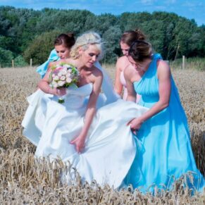 Classic Style wedding photography captured at Notley Tythe Barn in Buckinghamshire