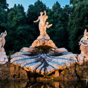 Cliveden House wedding photography - the famous Shell Fountain 