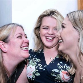 Candid and reportage Buckinghamshire wedding photographer - these three ladies knew how to have a good giggle