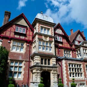 Pendley Manor Hotel's Victorian hotel facade on a perfect summer's wedding day
