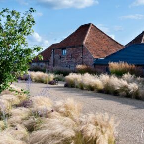 Rackleys Barn has a car park that is landscaped beautifully with fabulous tall grasses and the most divine prairy planting scheme for your wedding day